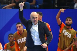 Niderlaniya futzal terma jamoasi bosh murabbiyi: "Sportda omadga ishonmayman"