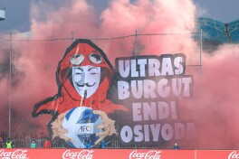 "Ультрас бургут" энди Осиёда. "Андижон" "Қизилқум" билан муроса кўчасини танлаган баҳсдан ГАЛЕРЕЯ