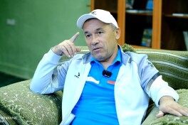 12 yillik armon yoxud "Nasaf"ni chempion qilgan Ro'ziqul Berdiev bilan eksklyuziv intervyu 