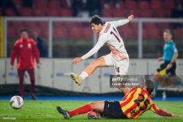 Sofascore. Shomurodov kechagi bahsda qanday bahoga loyiq ko'rildi?