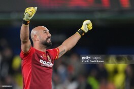 "Liverpul", "Bavariya" sobiq futbolchisi 42 yoshda futbolchilik faoliyatini yakunlanadi