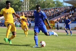 Sadio Manening akasi Qozog'istonda akademiya ochishga shama qildi