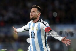 32 foiz aholisi qashshoqlikda yashovchi mamlakat Messi boshchiligidagi Argentinaga qarshi o'yin uchun 10 million dollar to'laydi