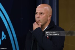 Slot "Liverpul" qishda transferlarga qo'l urishi haqidagi savolga javob berdi