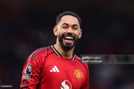 APL. "Aston Villa" o'z uyida o'yinning katta qismini o'n kishi bo'lib o'tkazgan "Brentford"ga mag'lub bo'ldi, MYU esa g'alabaga erishdi va to'rtinchi o'ringa ko'tarilib oldi