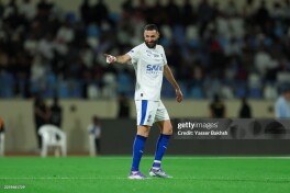Saudiya Arabistoni. "Al Hilol"dan yirik g'alaba, Benzemadan debyutdayoq xet-trik!