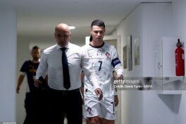 "Ronaldu JCHni yutmasa ham tarixdagi eng buyugi bo'lib qolaveradi" - Roberto Martines