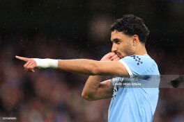 "Barselona" "Manchester Siti" hujumchisini katta mablag' evaziga o'z safiga qo'shib olishi mumkin