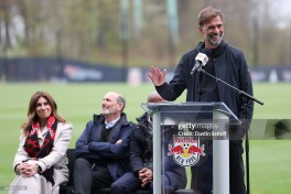 "Liverpul" Klopp bilan aloqada