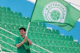 Eshitdik-da! O'zbekiston terma jamoasi sobiq futbolchisi “Kattaqo'rg'on”da