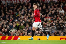 "Manchester Yunayted" yarim himoyachisi yozda klubni tark etadi