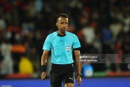 Nega Afrikaning eng yaxshi hakami AQSHga kiritilmadi?