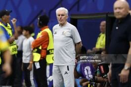 "Ular futbol o'ynashni yoqtirishmaydi". Janubiy Afrika Respublikasi murabbiyi - Chexiyaga qarshi o'yin haqida