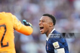 Paragvay senatori Mbappe haqida: "Francuz bo'lib ko'rinayotgan kibrli kamerunlik"