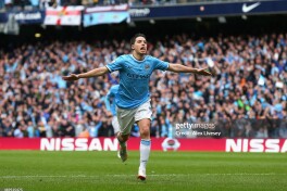 "Manchester Siti" sobiq futbolchisi pul yuvish va giyohvand moddalar savdosida gumonlanib hibsga olindi - Le Parisien