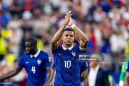 "Buni so'z bilan ifodalab berolmayman". Mbappe - Fransiyaning Ispaniyadan uchragan mag'lubiyatidan keyingi his-tuyg'ulari haqida