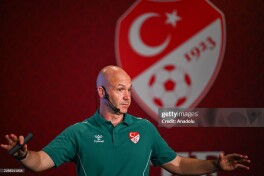 APL sobiq hakami Entoni Teylor  Turkiyada ish boshladi