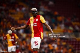 "Arsenal" va "Galatasaroy" Osimxenning ehtimoliy transferini muhokama qildi