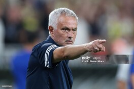 Mourinyo "Real"ga olib kelmoqchi bo'lgan yarim himoyachi nomi ma'lum bo'ldi