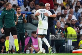 Mourinyu Mbappeni himoya qildi: "40 ta gol uradigan futbolchi jamoa uchun muammo emas"