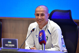 Fabio Kannavaro: "Kelinglar, futbol atrofidagi narsalar haqida emas, o'yin haqida o'ylaylik. Nima uchun sizni bunday narsalar qiziqtiradi?"