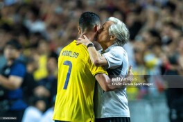 Жезуш ярашиш учун Роналду билан учрашувга рози бўлди. Криштиану ҳозирча жавоб бермади