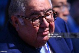 Алишер Усмонов "Эвертон"га қайтиш ва клубга катта сармоя киритишга уринмоқда