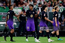 La Liga. "Barselona" mehmonda bir kishi kam bo'lib qolgan "Betis"ni yirik hisobda mag'lub etdi