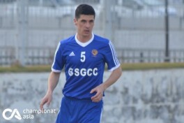 Ильдар Маматказин "Насаф" билан шартнома тузди