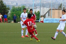 Islombek Karimov: "Darvozabon oldinga chiqib ketganini ko'rib to'pni tavakkal tepdim"
