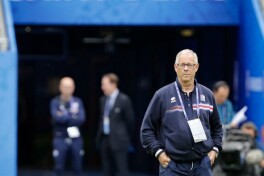 Lars Lagerbek Angliyaga qarshi o'yinlarda yutqazmagan