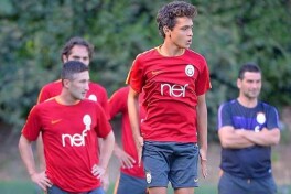 "Galatasaroy" safida 14 yoshli futbolchi debyut qildi