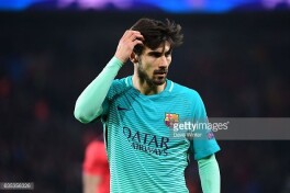 "Barselona" sport direktori muxlislardan Andre Gomeshga nisbatan sabrli bo'lishni so'radi