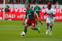 Suriyaga qarshi o'yin yaqin. Vitaliy Denisov jarohat oldi
