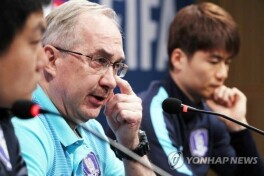 Ули Штилике: "Мураббий бўлганим туфайли одамларнинг ҳам гапини эшитаман"