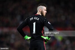 Jagelka darvozaga teskari holatda de Xeaning oyoqlari orasidan gol urdi. "Manchester Yunayted" - "Everton" 1:1 (video)